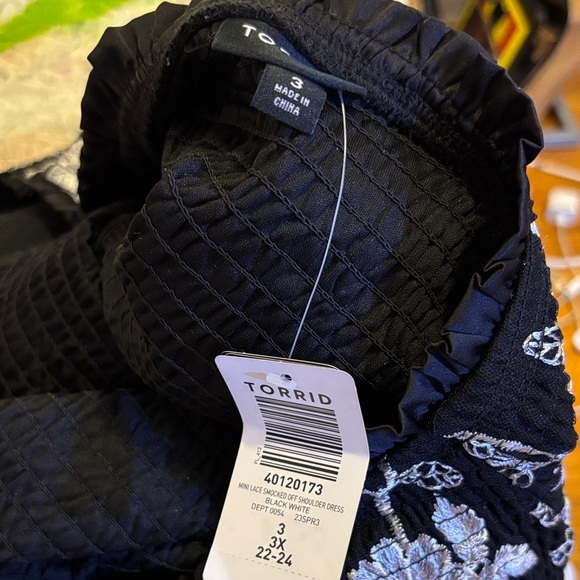 Torrid Black and White Floral Formal Dress - Picture 3 of 3